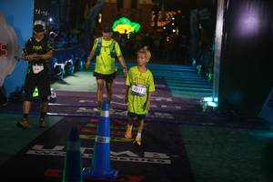 BIB: 3111
                            <button type="button" onclick="openModal(26274983)" class="btn btn-primary btn-sm float-right btn-popup" data-toggle="modal" data-target=".modal-high-quality">
                        <i class="fas fa-shopping-cart"></i> Add to Cart
                    </button>
                                            <button type="button" onclick="isThisMe(26274983, true)" class="btn btn-success btn-sm float-right btn-popup btn-isme hidden" data-toggle="tooltip" data-placement="bottom" title="นี่คือรูปของคุณใช่ไหม คลิกที่นี่เพื่อเอาเข้าอัลบั้ม">
                        <i class="fas fa-plus"></i> Add to album
                    </button>
                    <button type="button" onclick="isThisMe(26274983, false)" class="btn btn-warning btn-sm float-right btn-popup btn-isnotme hidden">
                        <i class="fas fa-ban"></i> Remove from album
                    </button>